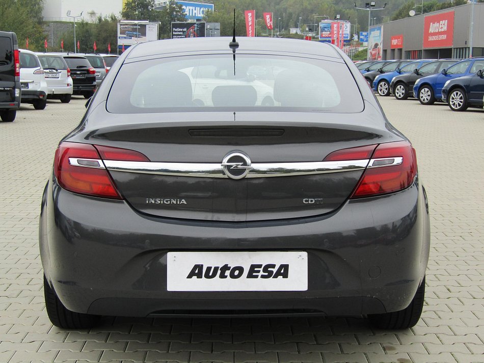 Opel Insignia 2.0CDTi 