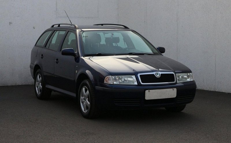 Škoda Octavia 1.6 Ambiente