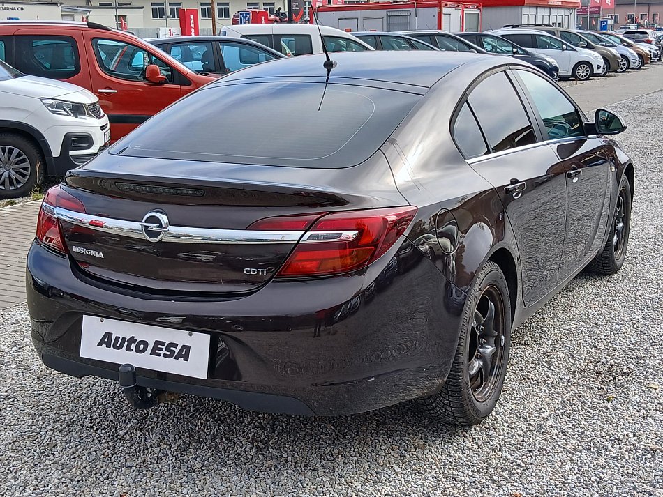 Opel Insignia 1.6CDTi 