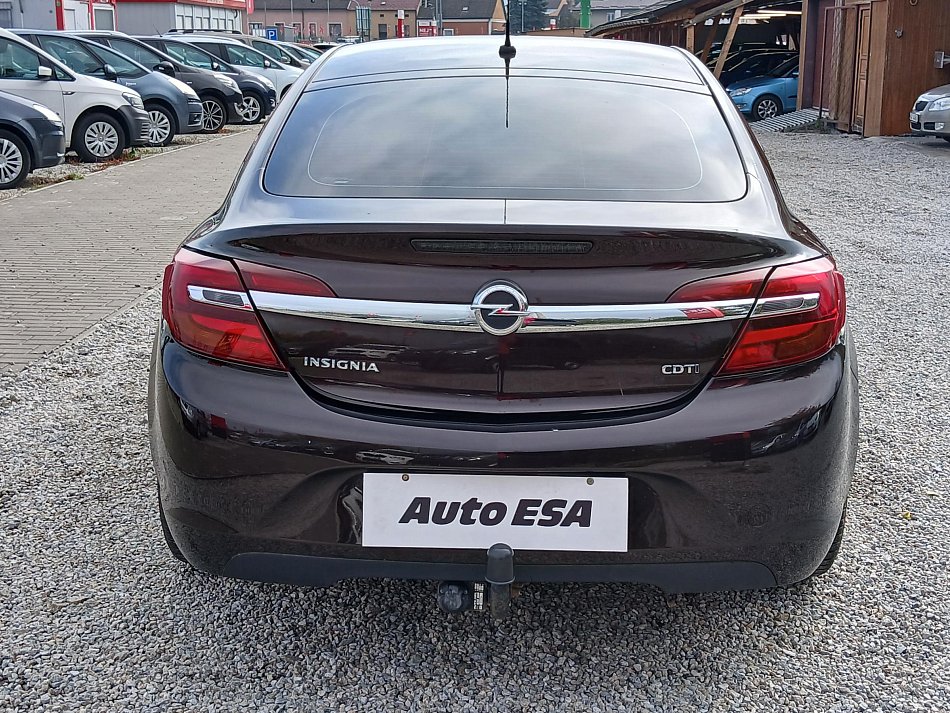 Opel Insignia 1.6CDTi 