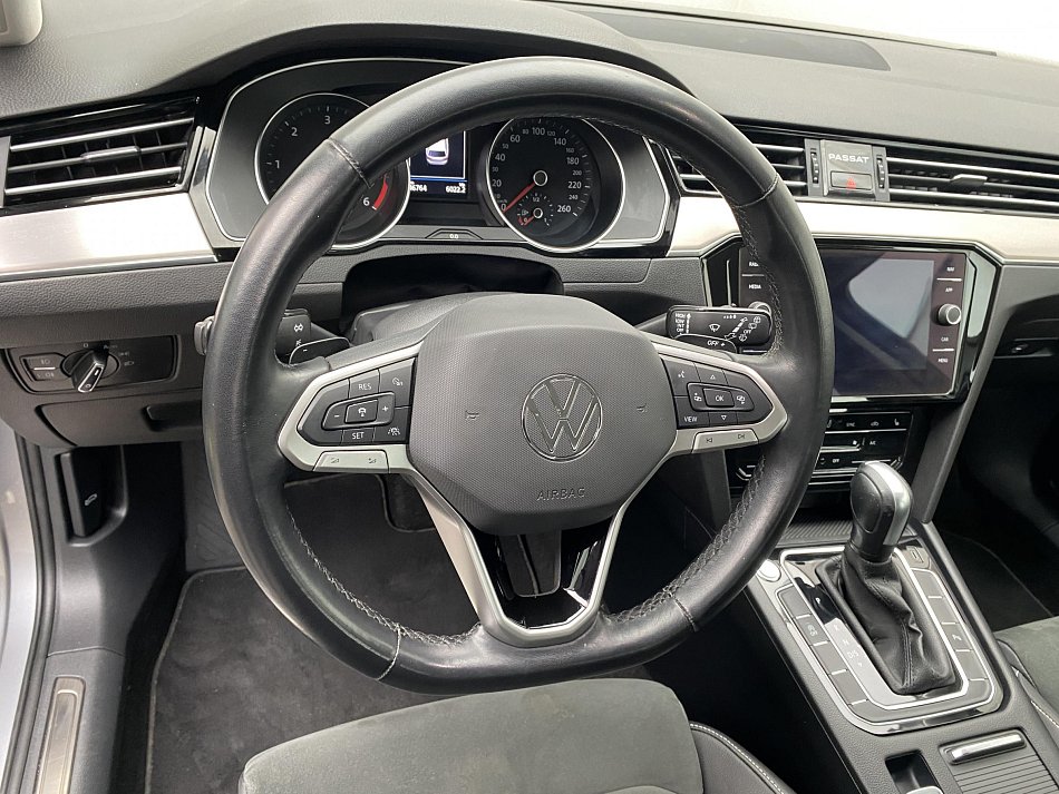 Volkswagen Passat 2.0 TDi Elegance