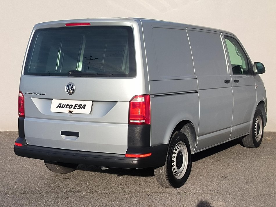 Volkswagen Transporter 2.0TDi  L1H1