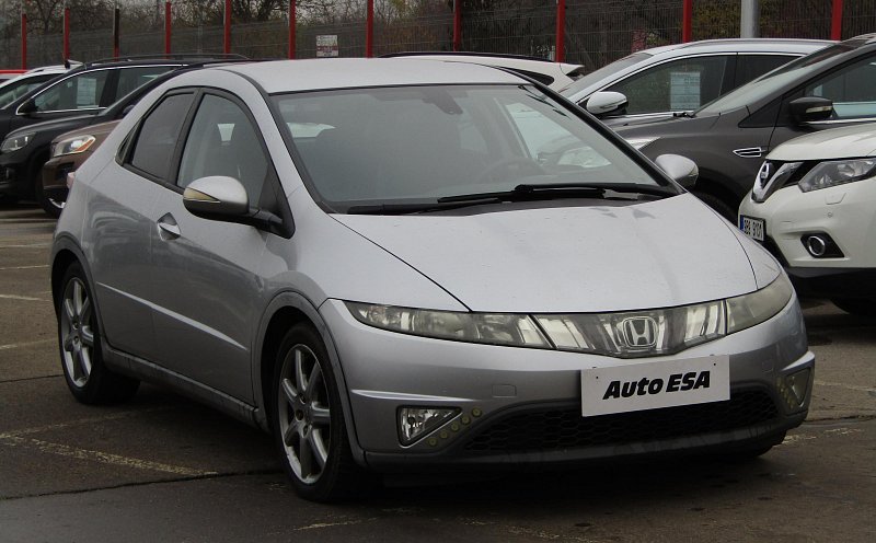 Honda Civic 1.8i 