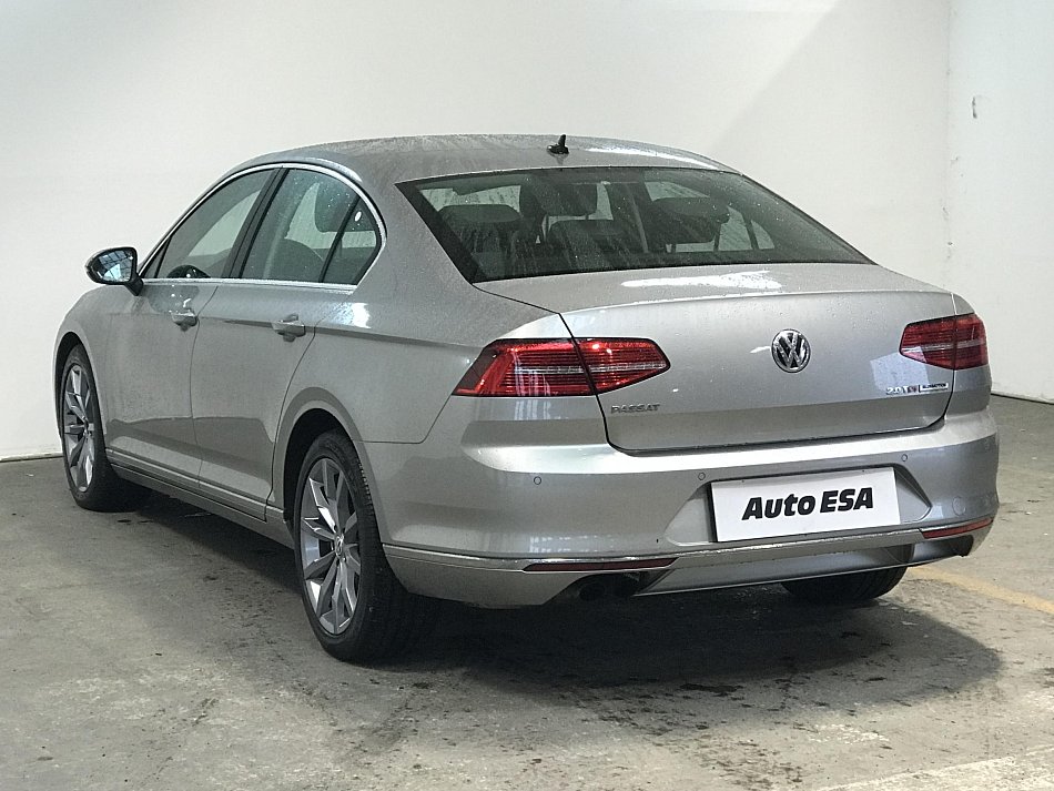 Volkswagen Passat 2.0 TDi Highline