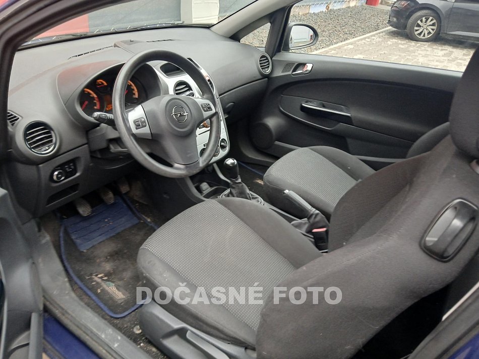 Opel Corsa 1.2i 