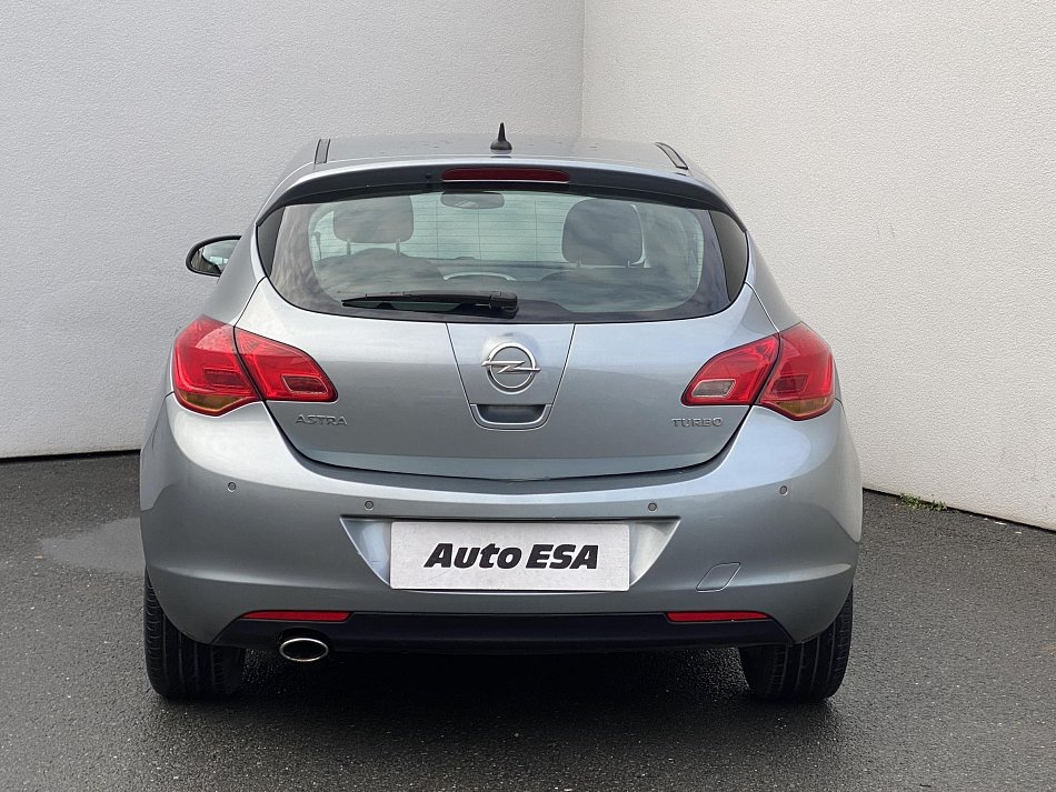 Opel Astra 1.4T 