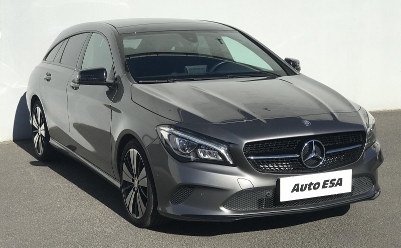 Mercedes-Benz CLA 1.6T  180