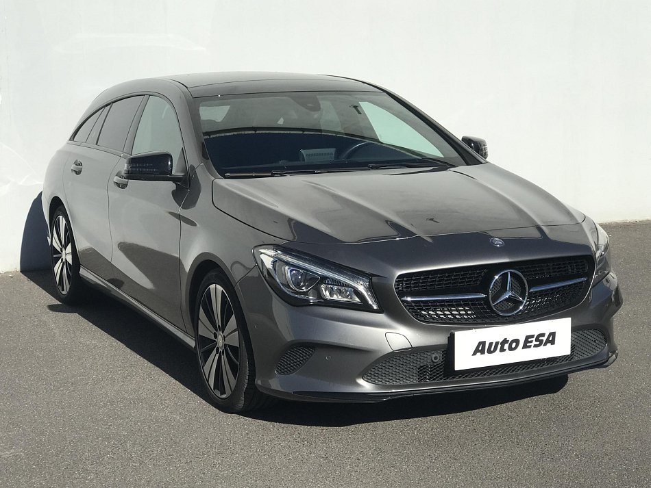 Mercedes-Benz CLA 1.6T  180