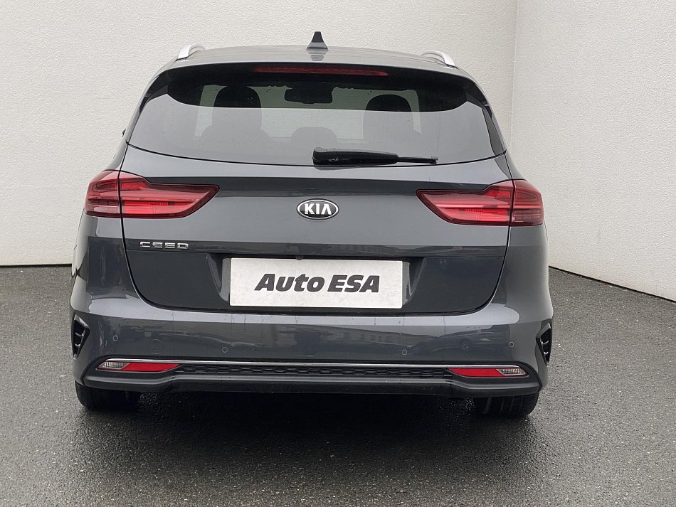 Kia Ceed 1.6 CRDi Exclusive