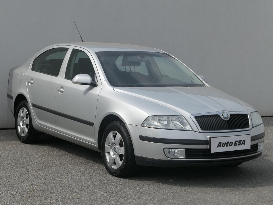 Škoda Octavia II 2.0 TDi Elegance