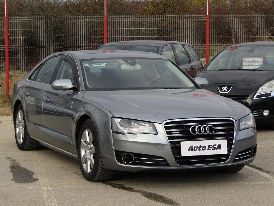 Audi A8 4.2 TDi  quattro