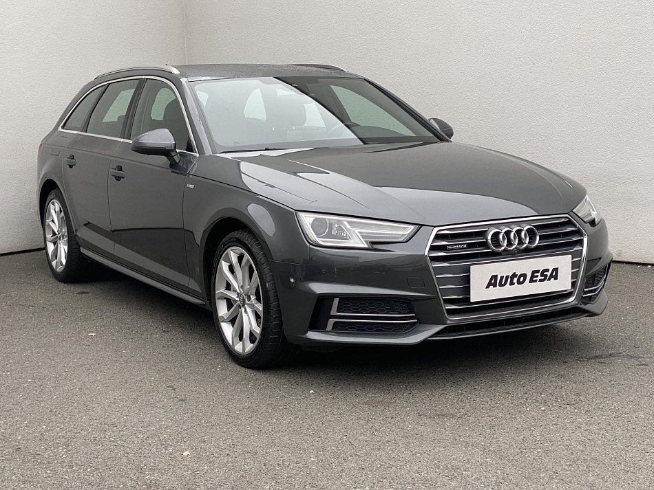 Audi A4 2.0 TDi S-line quattro