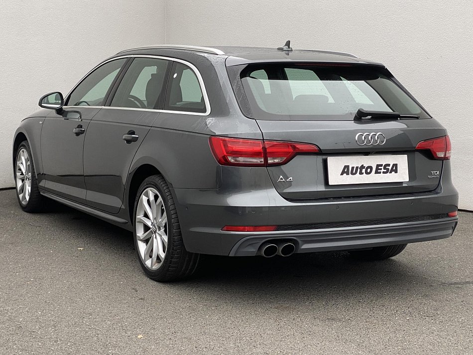 Audi A4 2.0 TDi S-line quattro