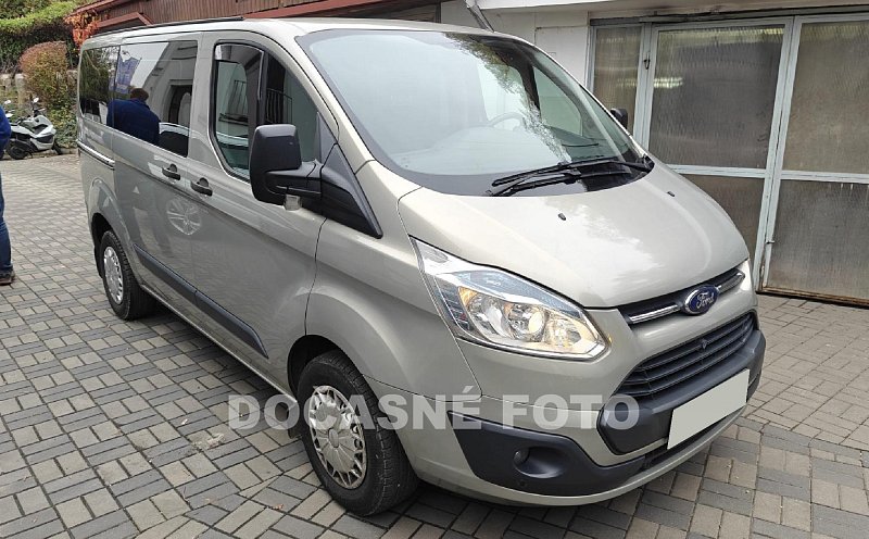 Ford Transit Custom 2.2 TDCi Trend 8míst