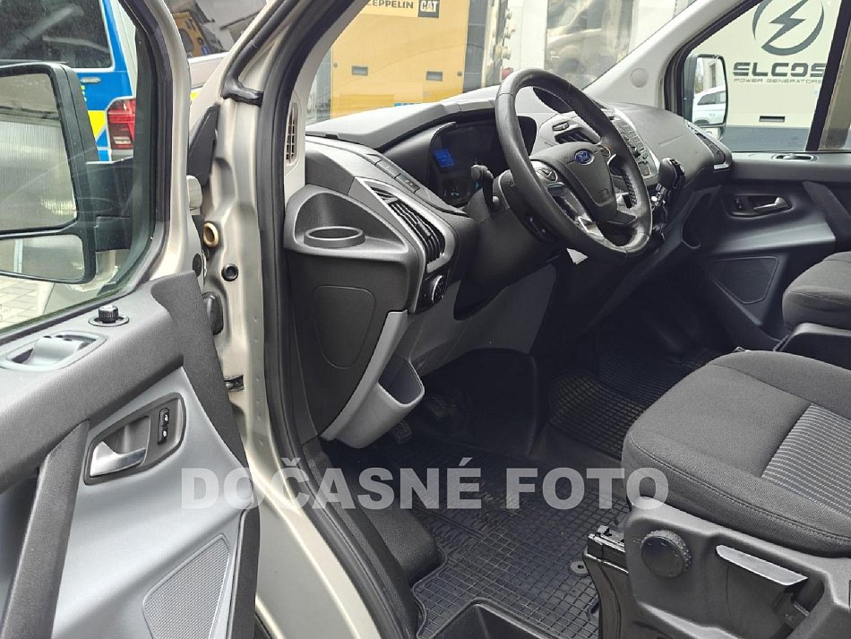 Ford Transit Custom 2.2 TDCi Trend 8míst