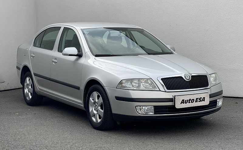 Škoda Octavia II 1.6 MPi Ambiente