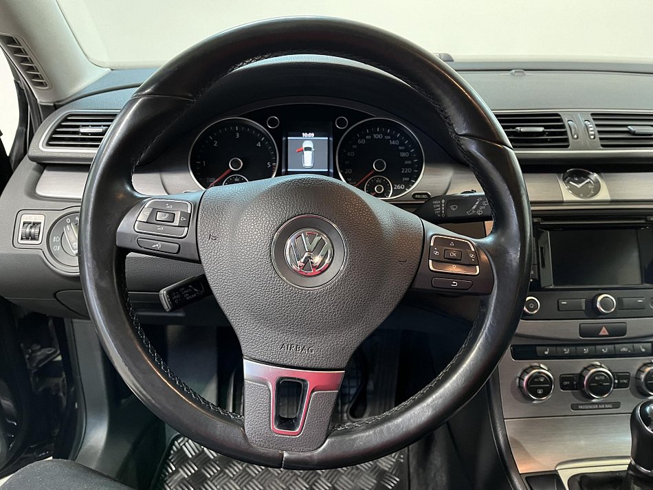 Volkswagen Passat 1.6 TDi 