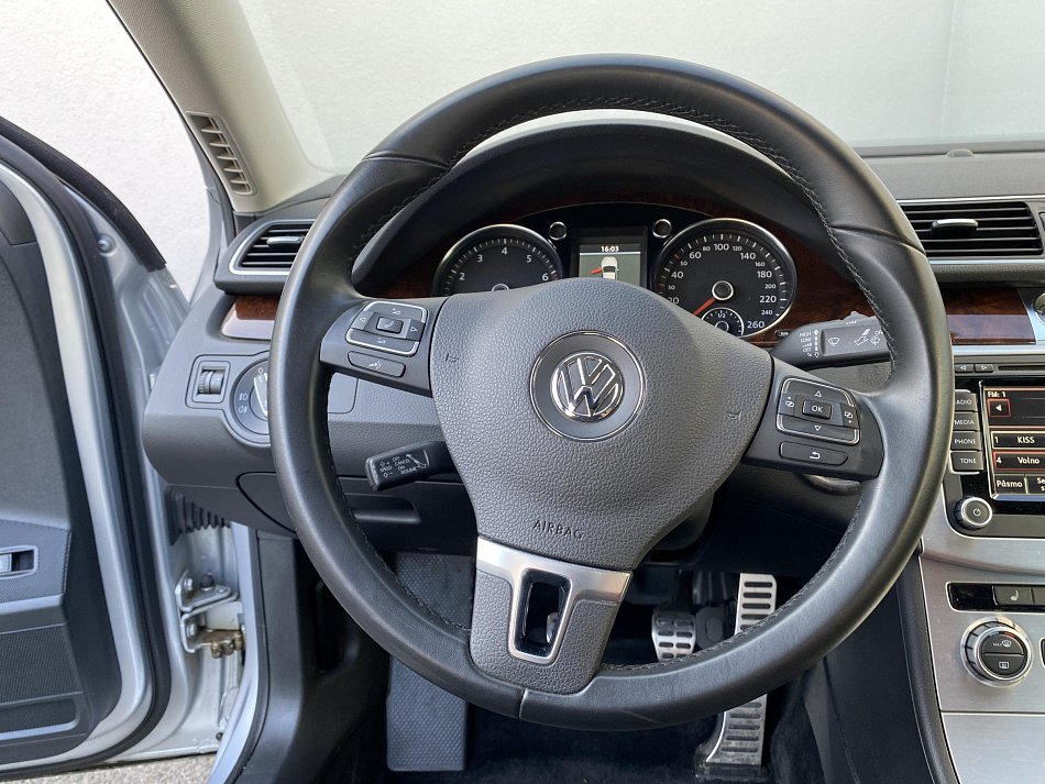 Volkswagen Passat 2.0 TSI Highline