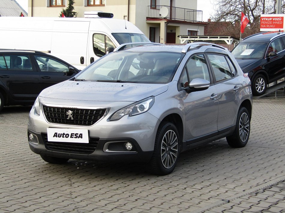 Peugeot 2008 1.2 PT 