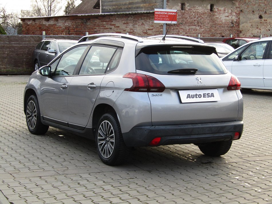 Peugeot 2008 1.2 PT 