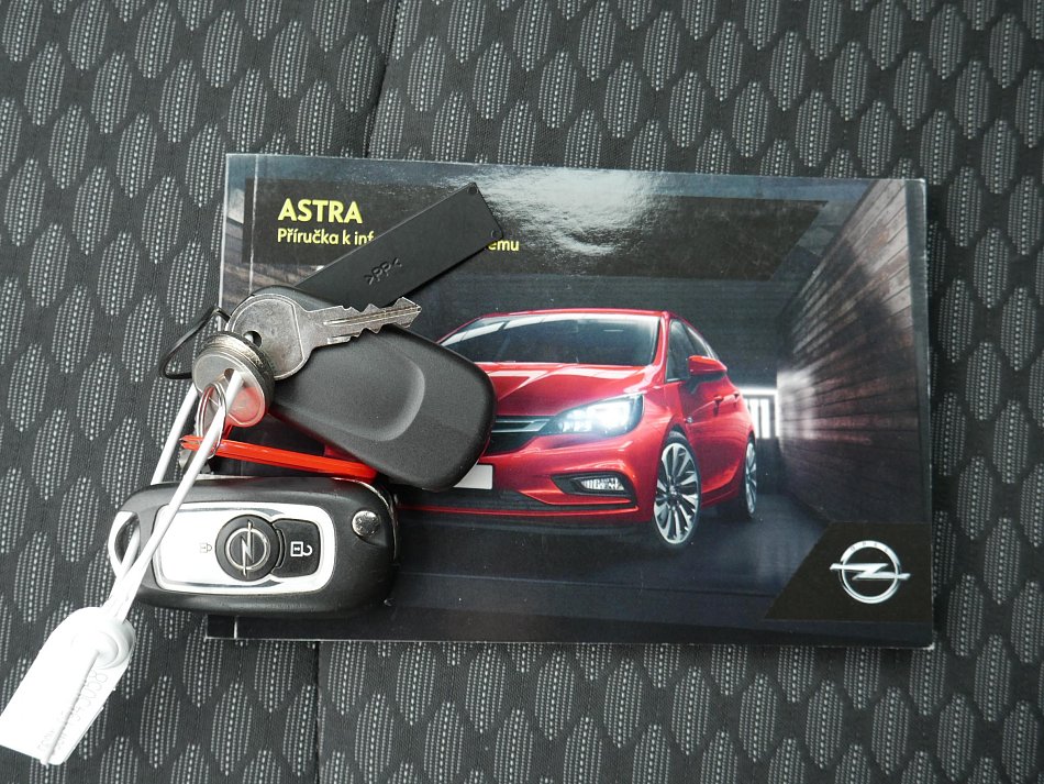 Opel Astra 1.6 CDTi 