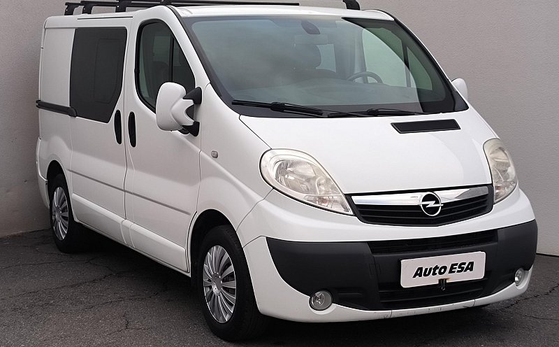 Opel Vivaro 2.0CDTi  5míst