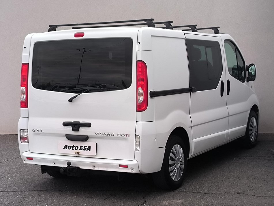 Opel Vivaro 2.0CDTi  5míst