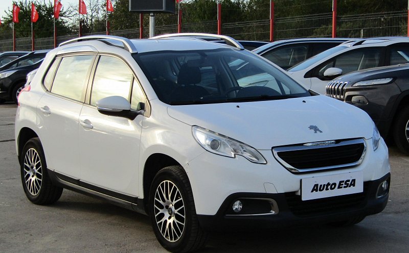 Peugeot 2008 1.2 PT 