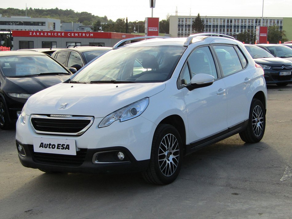 Peugeot 2008 1.2 PT 