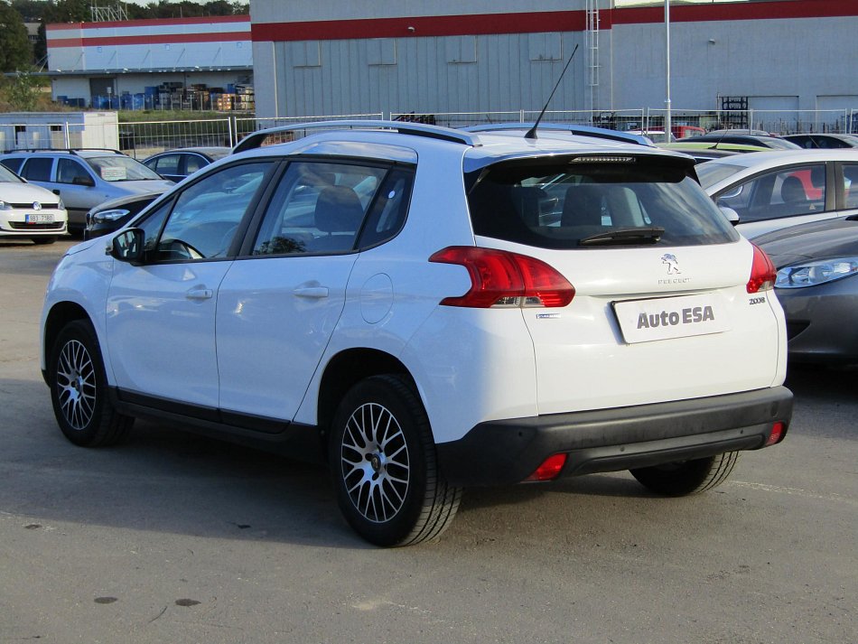 Peugeot 2008 1.2 PT 