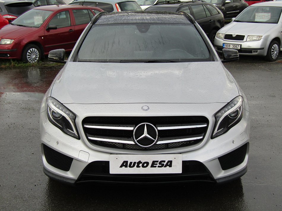 Mercedes-Benz GLA 2.2CDi  220 4M