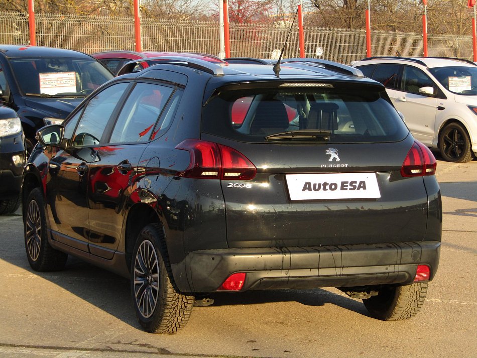 Peugeot 2008 1.2 PT 