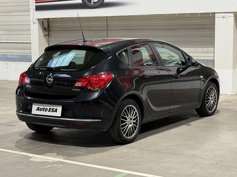 Opel Astra 1.4T 