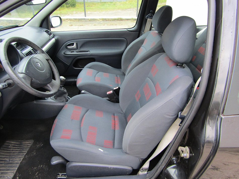 Renault Clio 1.2i 