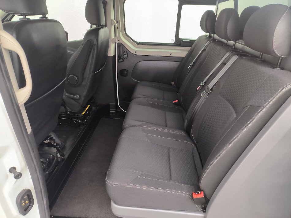 Opel Vivaro 1.6CDTi  5míst