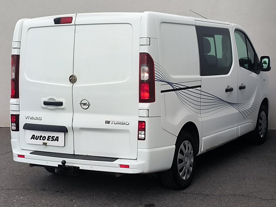 Opel Vivaro 1.6CDTi  5míst