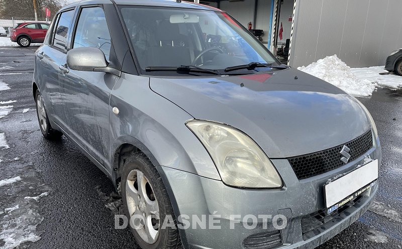 Suzuki Swift 1.3i 