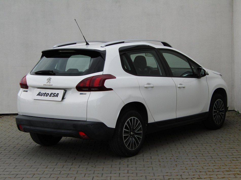 Peugeot 2008 1.2 i Active