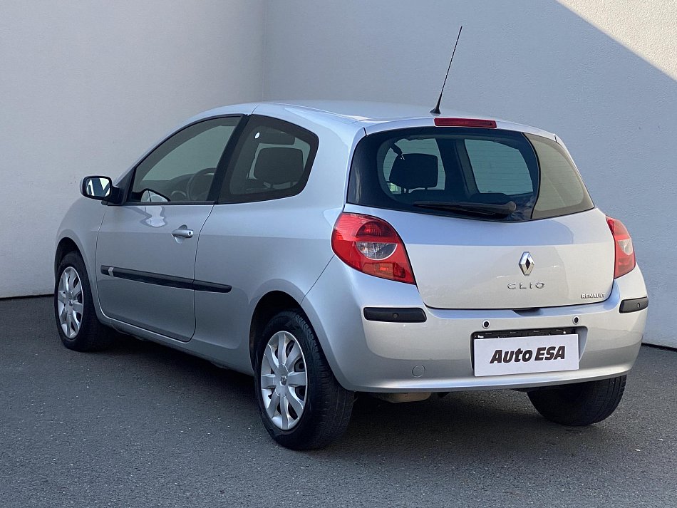 Renault Clio 1.6 i Dynamique