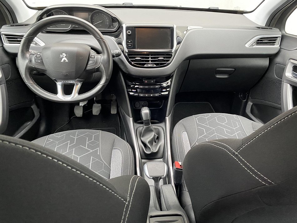 Peugeot 2008 1.2 PT 