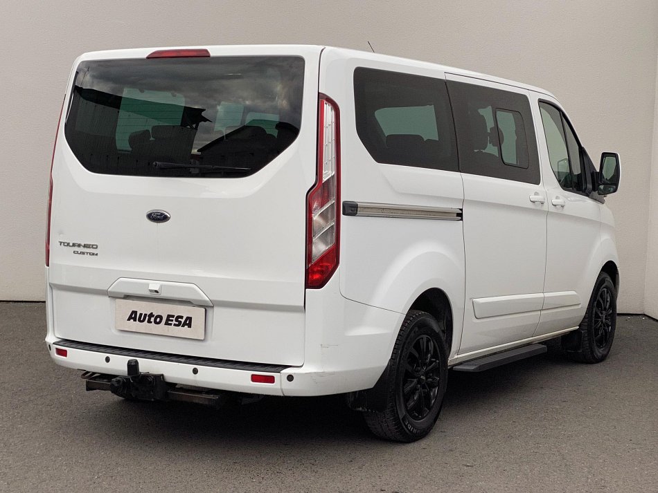 Ford Tourneo Custom 2.2TDCi Titanium