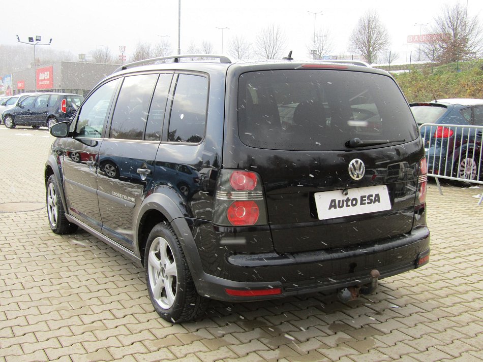 Volkswagen Touran 1.4 TSi CROSS