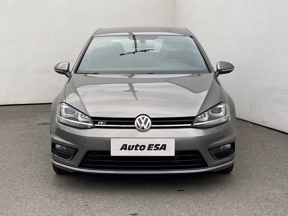 Volkswagen Golf 1.4TSi R-Line