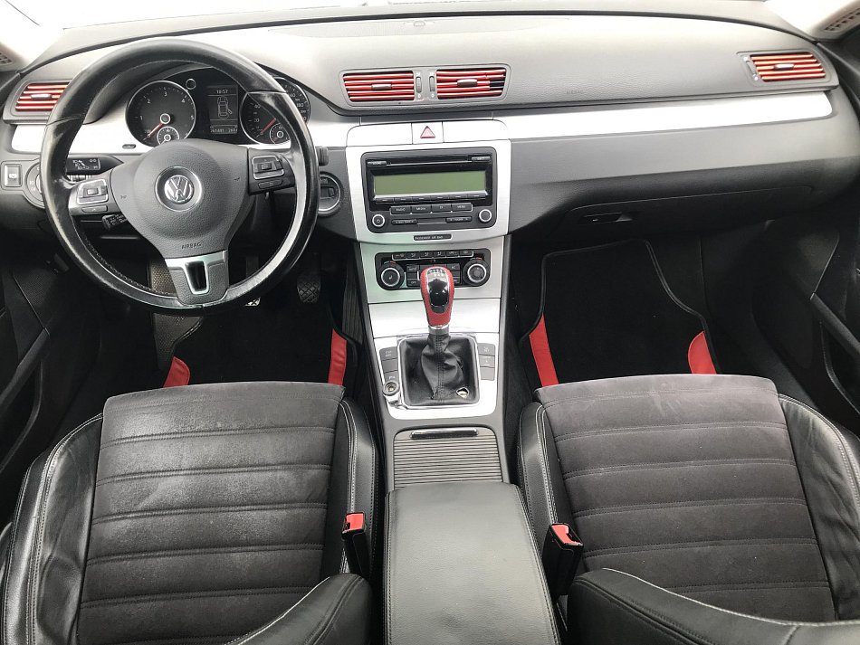 Volkswagen Passat CC 2.0TDi 