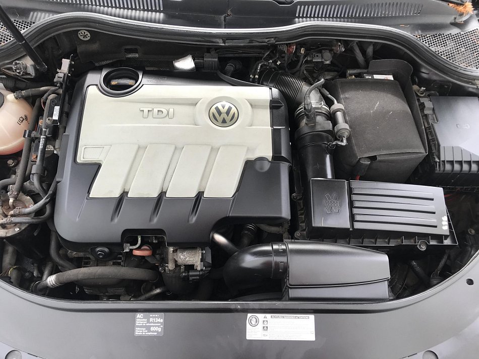 Volkswagen Passat CC 2.0TDi 