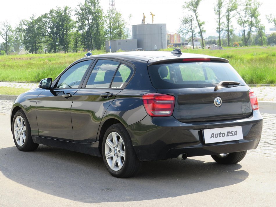 BMW Řada 1 1.6i  114i