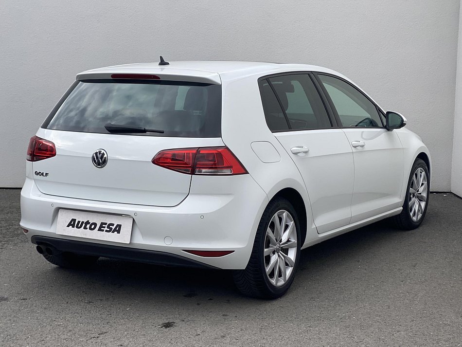 Volkswagen Golf 1.4TSi Highline