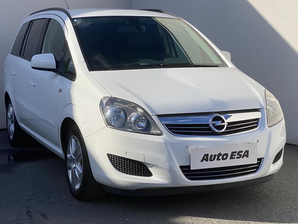 Opel Zafira 1.8 Family 7míst