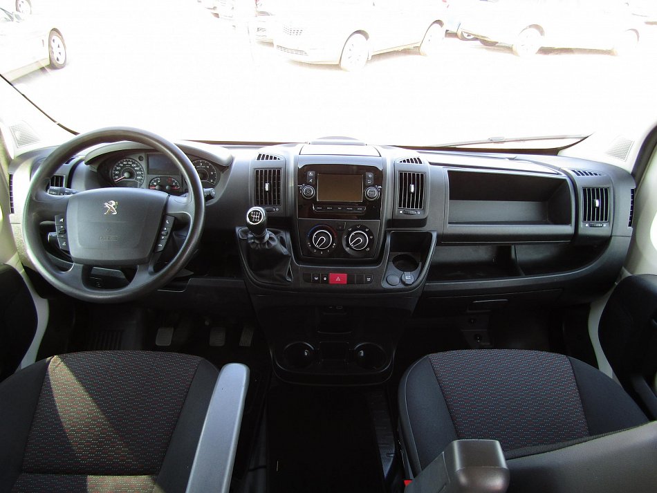 Peugeot Boxer 2.0 HDi  L3 5míst