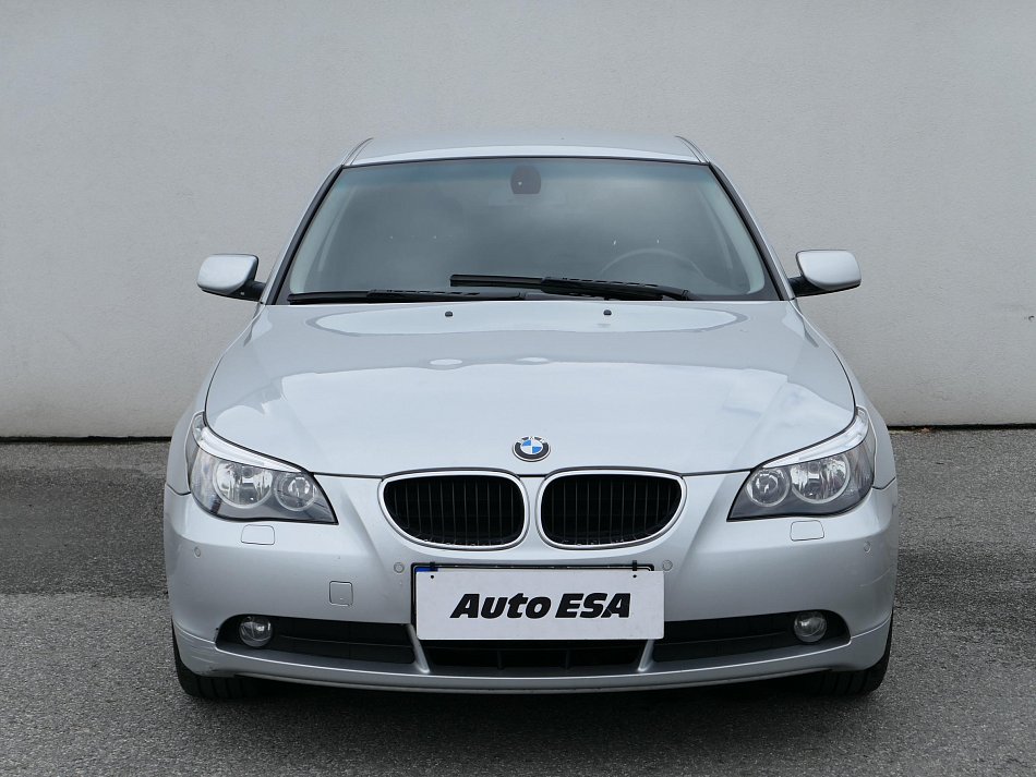 BMW Řada 5 2.2i  520i